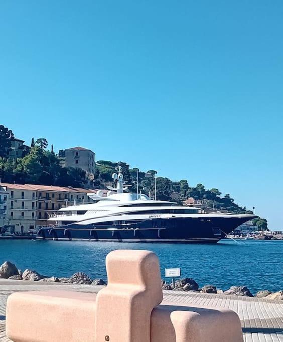Sweet Liana Un Tuffo Nel Cuore Del Paese Porto Santo Stefano (Grosseto) Exterior foto